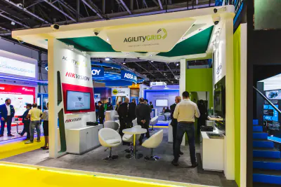 Agility stand with branded fascia and meeting table