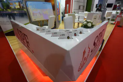 SPF stand counter with lit red edge